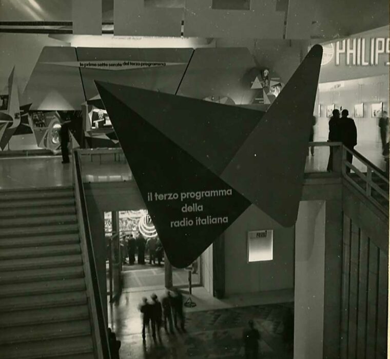 Allestimento Stand RAI alla Mostra Radio (1950) Achille e Pier Giacomo Castiglioni