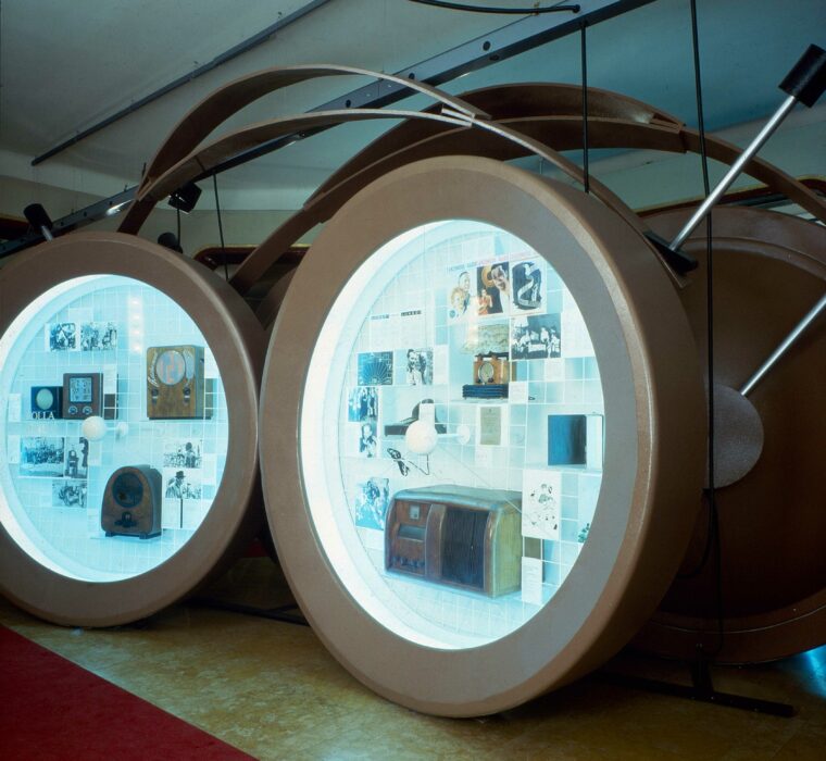 Mostra itinerante '60 anni di Radio' (1984-1985) Achille Castiglioni e Gianfranco Cavaglià
